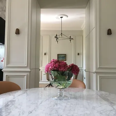 Paulove Apartment *