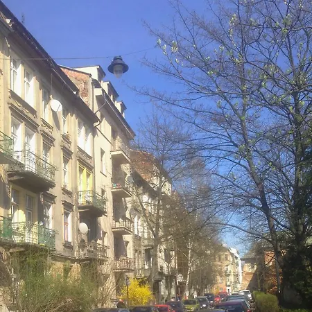 Paulove Apartment *